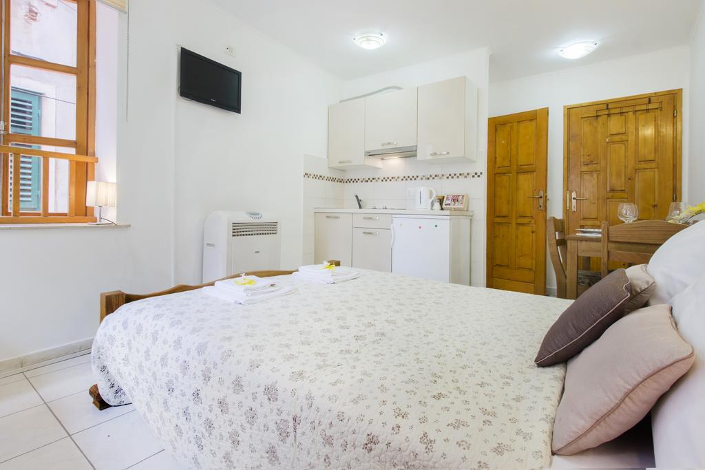 Top City Center Apartments シベニク エクステリア 写真