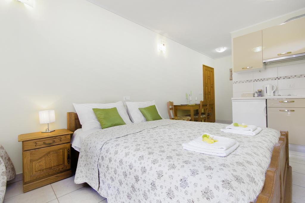 Top City Center Apartments シベニク エクステリア 写真
